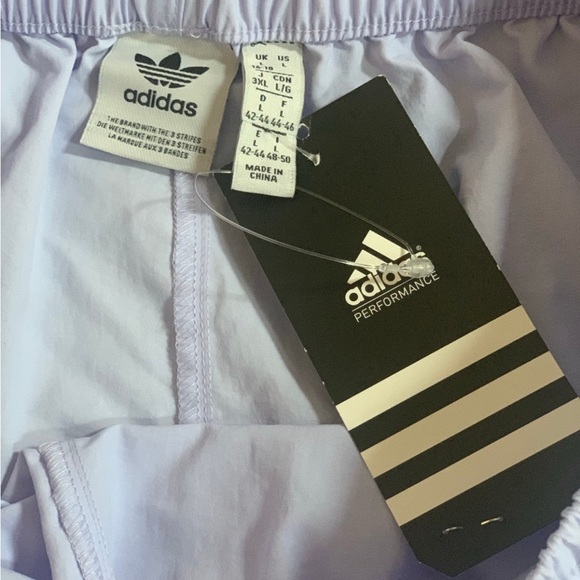 Adidas Originals Cargo Shorts Adicolor Sz L
Women NWT - Picture 7 of 10